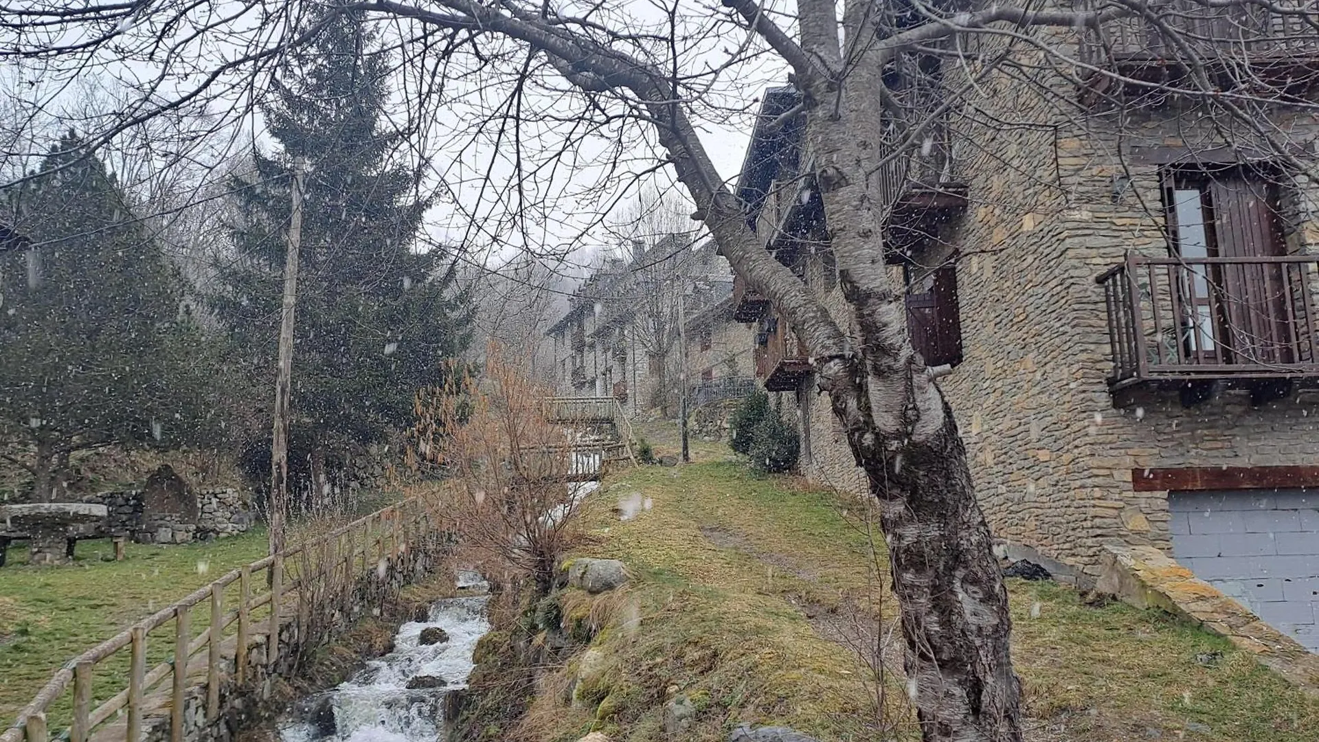 아파트 La Ginesta 3, Apartaments De Muntanya Estación